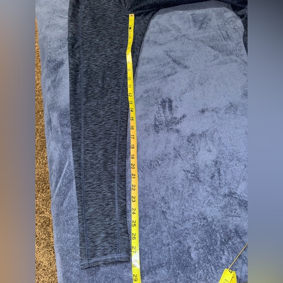 Maurice Womens leggings. Size medium/regular length - Picture 3 of 5